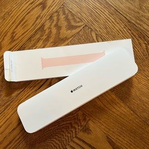 Apple Solo Loop Silicone Fitted Band for 41mm Apple Watch